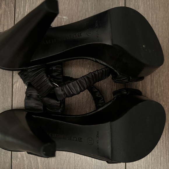 Burberry Heels - Picture 6 of 6